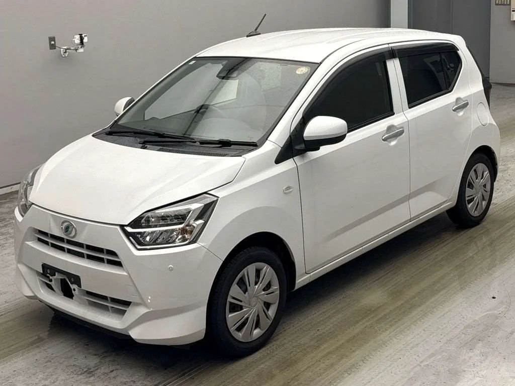 Daihatsu Mira e:S LA350S 2022